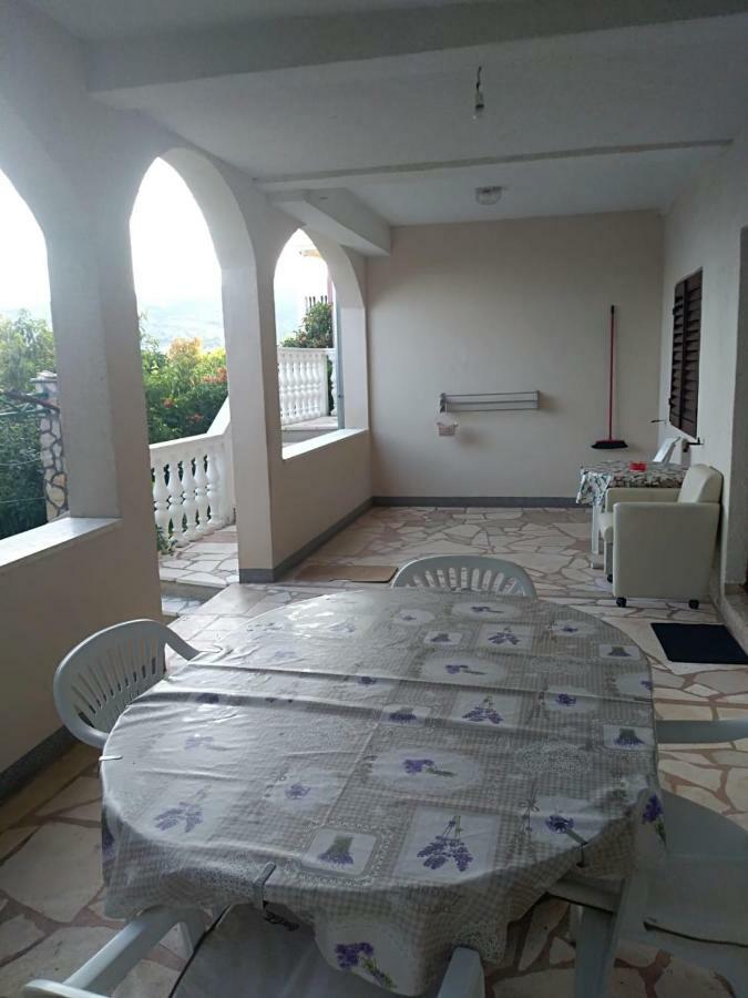 Apartmani Zmiric Primošten Exterior foto